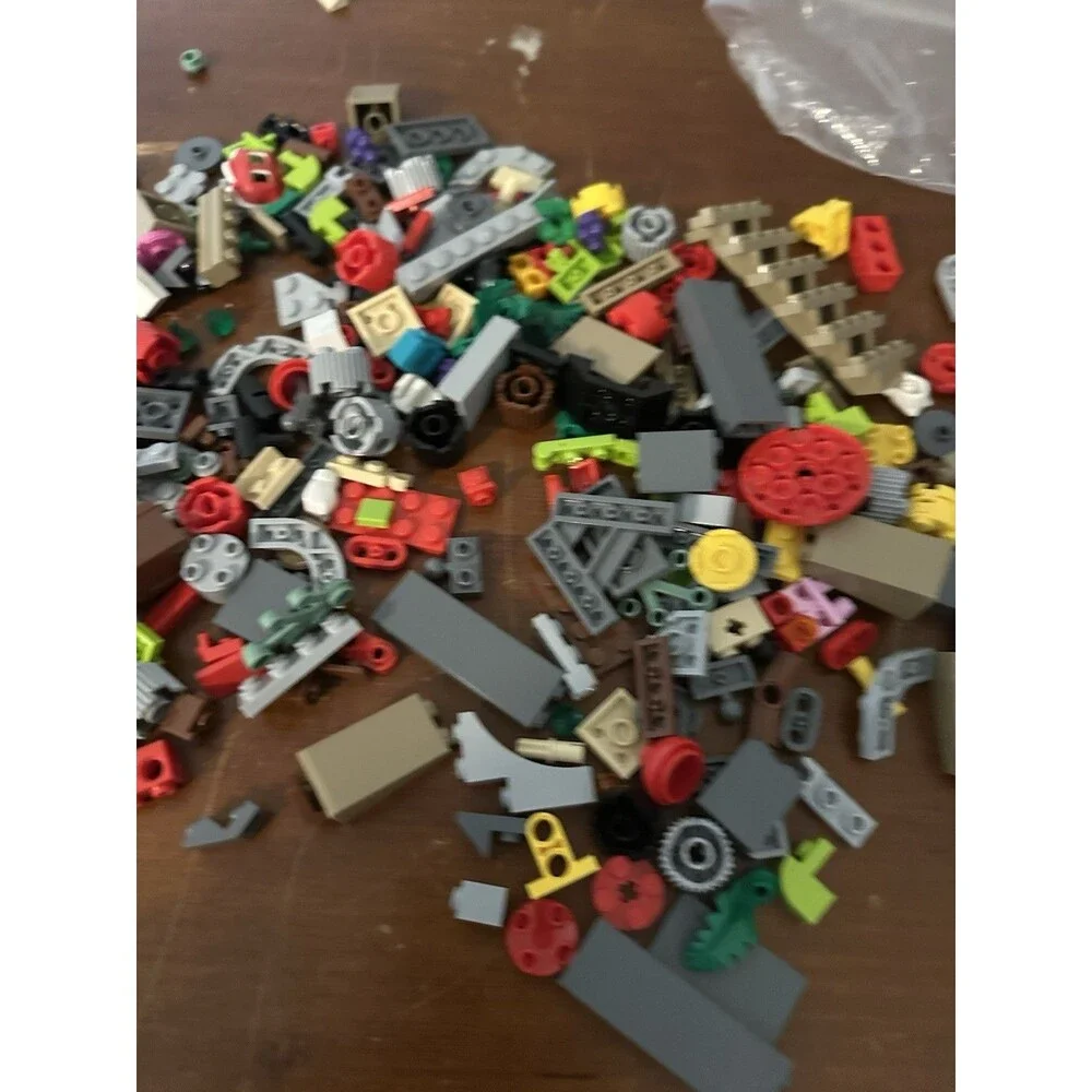 LEGO 76998 Sonic Knuckles and the Master Emerald Shrine with Minifigs READ - Picture 5 of 11